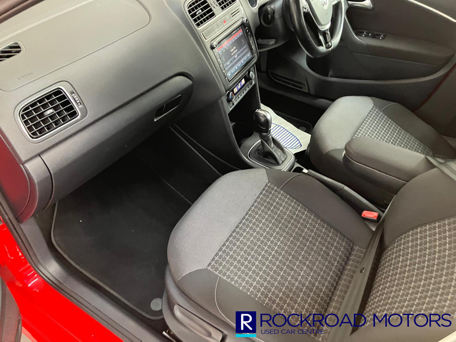 2016 Volkswagen Polo - image 7