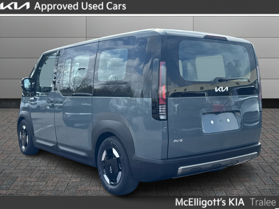 2026 Kia PV5 - image 2