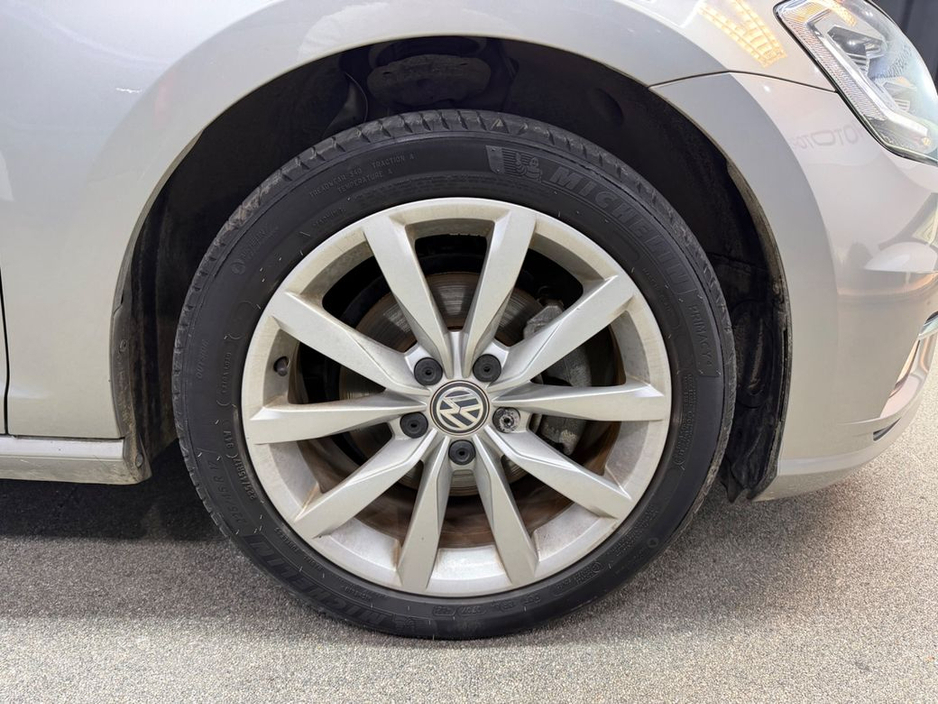 2018 Volkswagen Golf - image 18