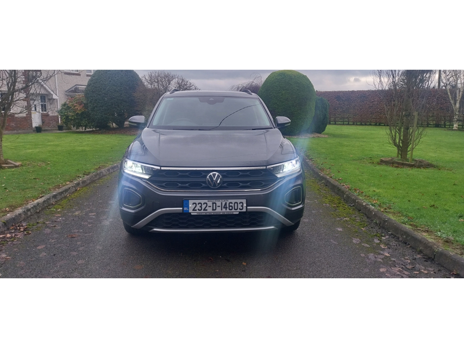 2023 Volkswagen T-Roc LIFE 2.0 TDI MAN 116HP €27,950
