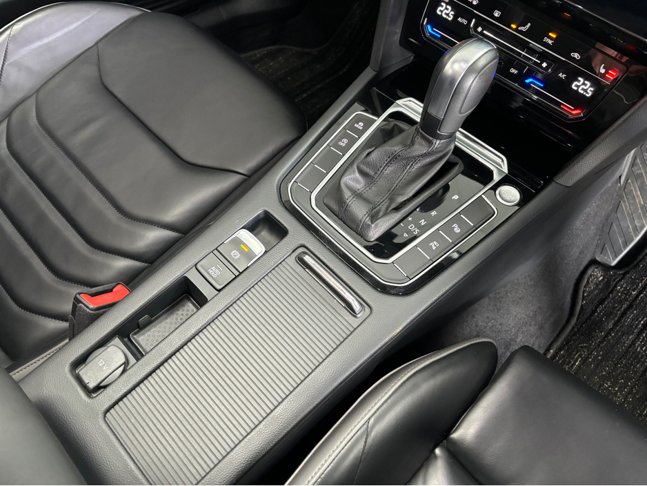 2021 Volkswagen Arteon - image 14