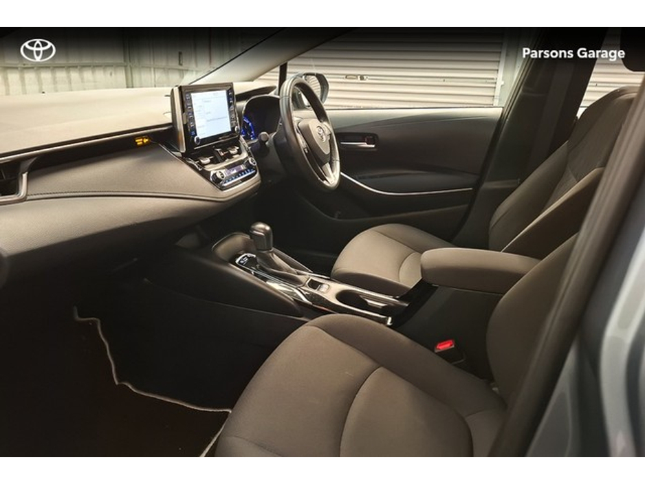 2022 Toyota Corolla COROLLA HYBRID LUNA €22,995