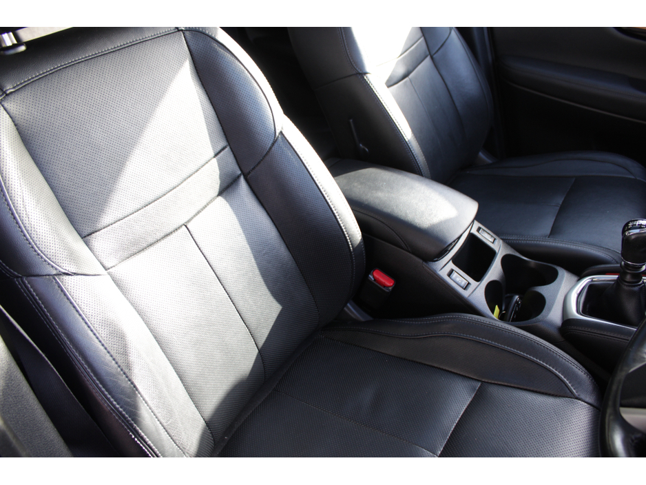 2017 Nissan Qashqai - image 11