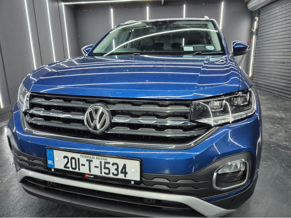2020 Volkswagen T-Cross - image 4