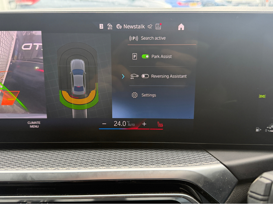 2023 BMW 3 Series - image 20