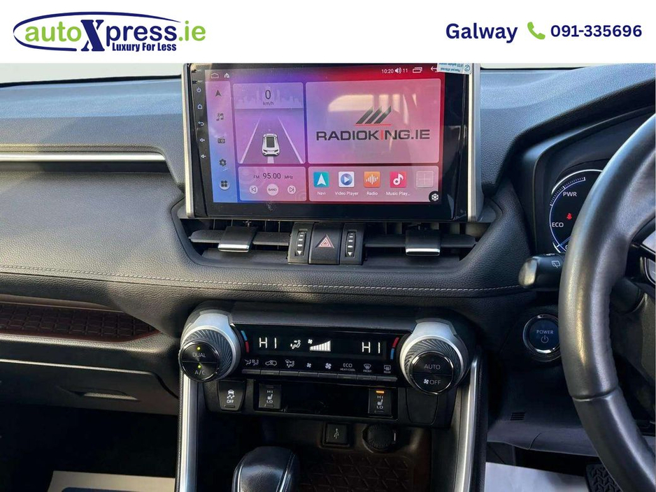 2020 Toyota Rav4 - image 6