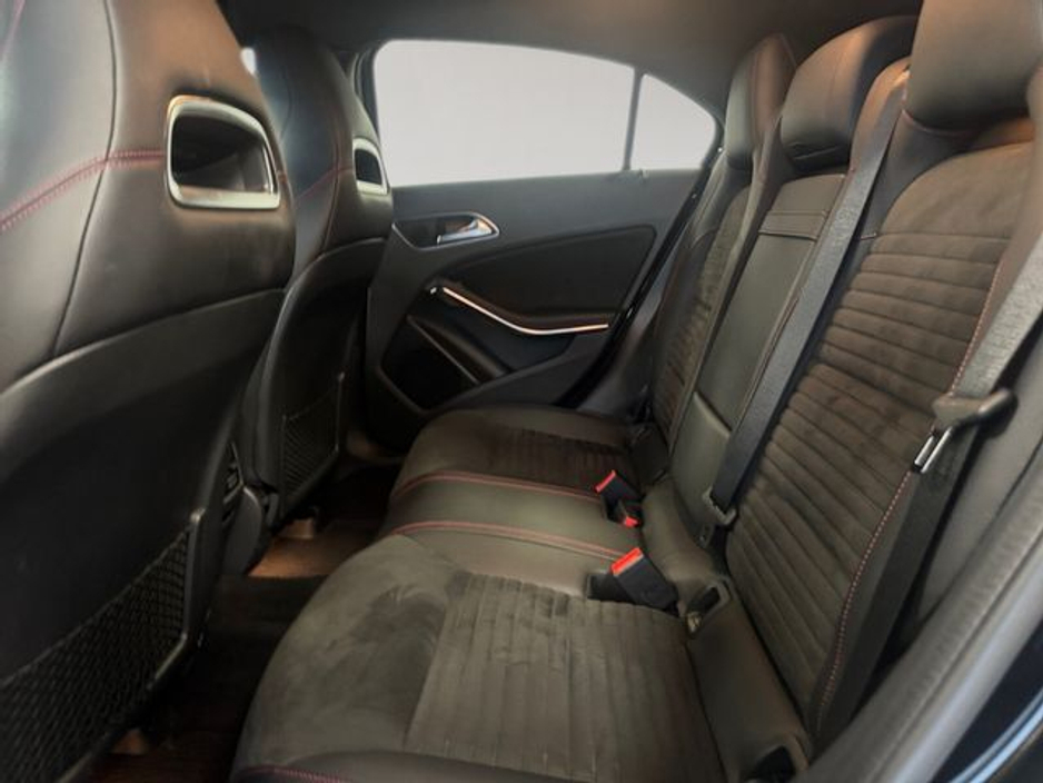 2017 Mercedes-Benz A Class A 180 AMG LINE A/T €17,950