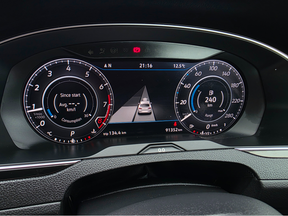 2018 Volkswagen Arteon - image 37