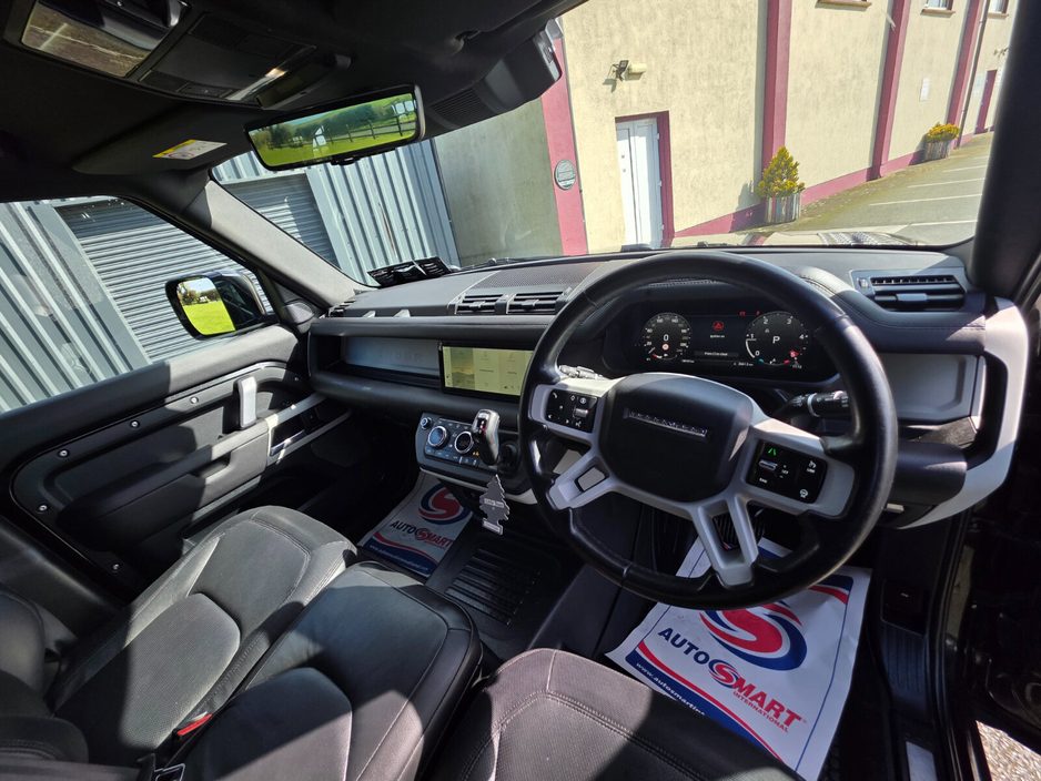 2024 Land Rover Defender - image 11