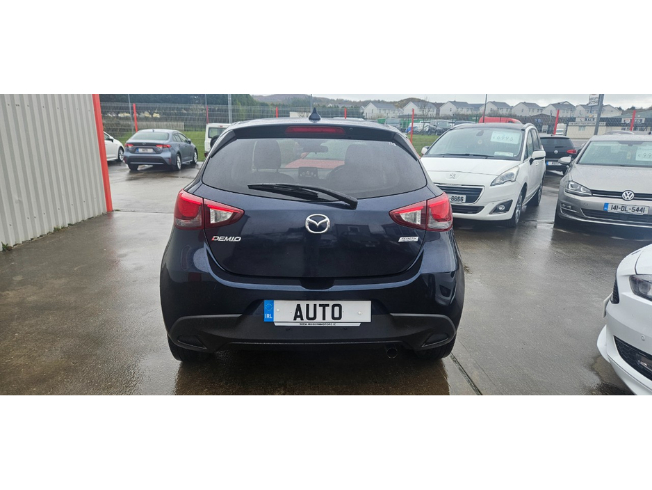 2016 Mazda Mazda2 - image 14
