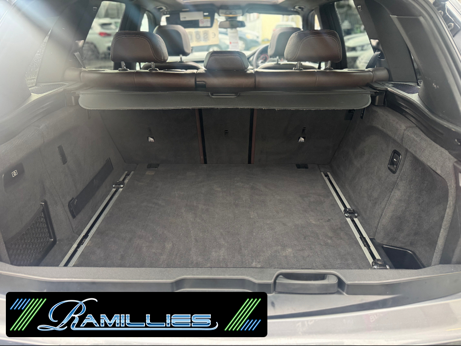 2016 BMW X5 - image 12