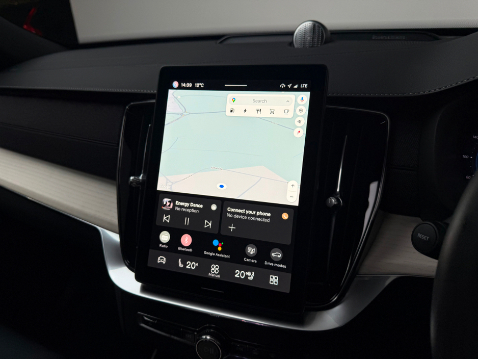 2025 Volvo XC90 - image 21