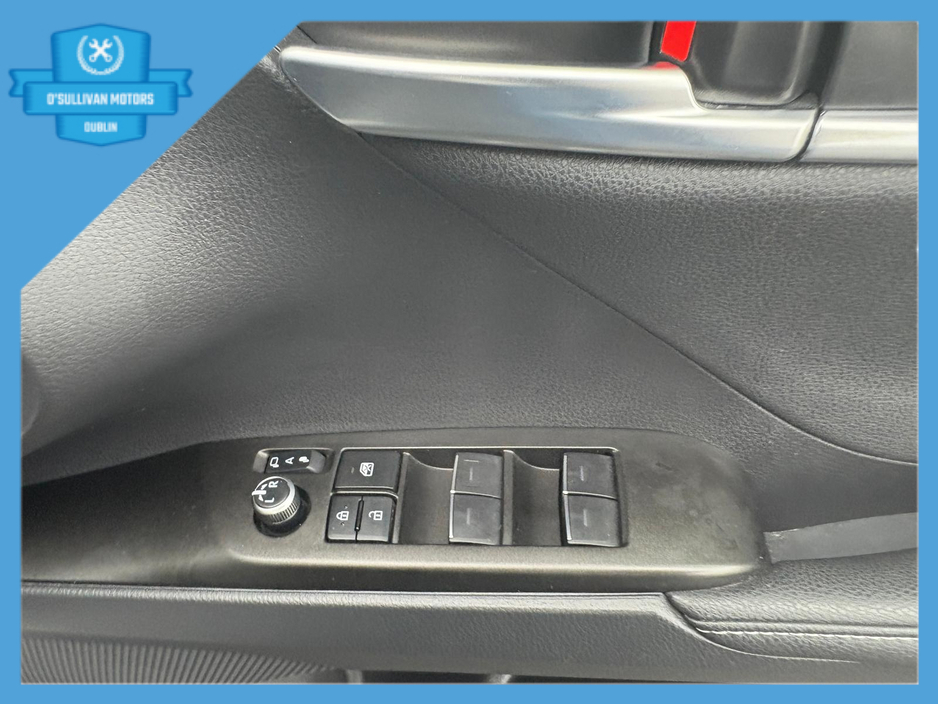 2023 Toyota Camry 2.5 6AA-AXVH70 HEV 4DR A €41,999