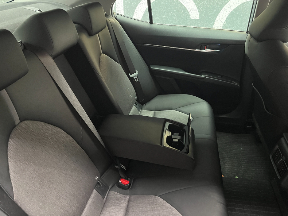 2021 Toyota Camry - image 14
