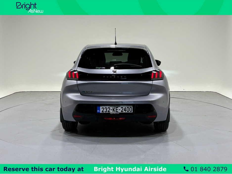 2023 Peugeot 208 - image 11