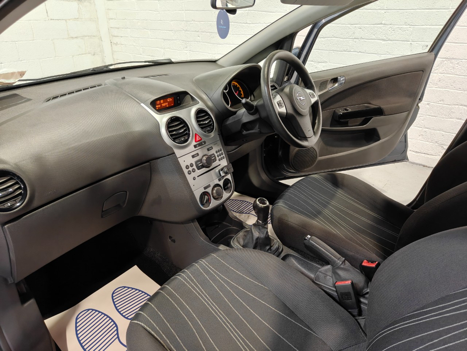 2011 Opel Corsa - image 21