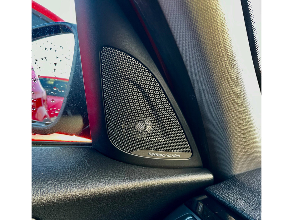 2016 BMW 1 Series - image 40