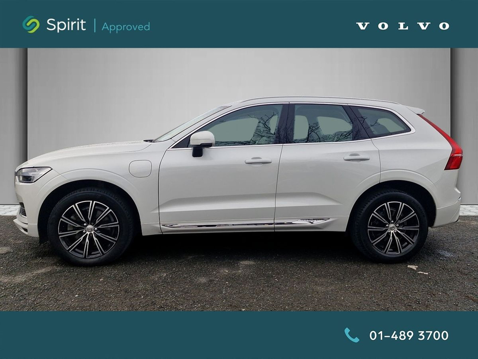 2018 Volvo XC60 - image 6