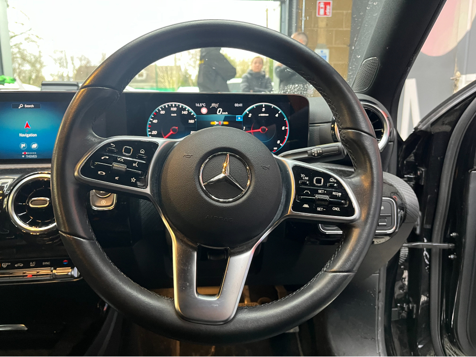 2021 Mercedes-Benz A Class - image 9