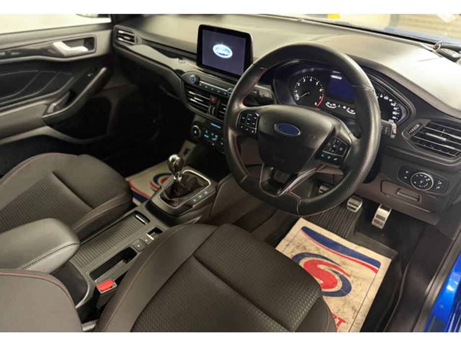 2020 Ford Focus St-line 5D 1.0T 125 €21,777