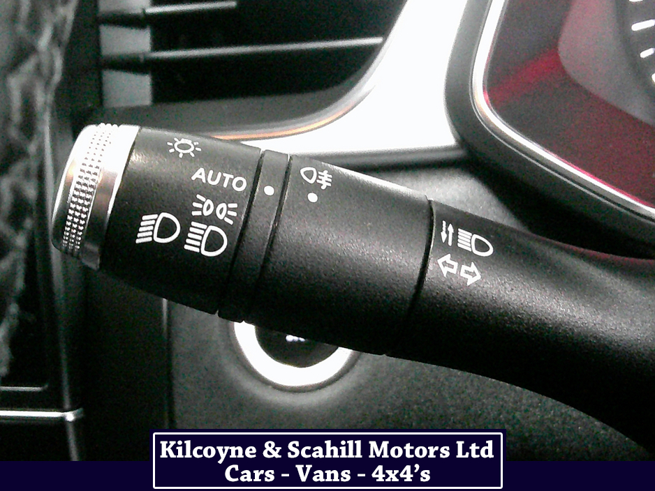 2020 Renault Captur - image 28