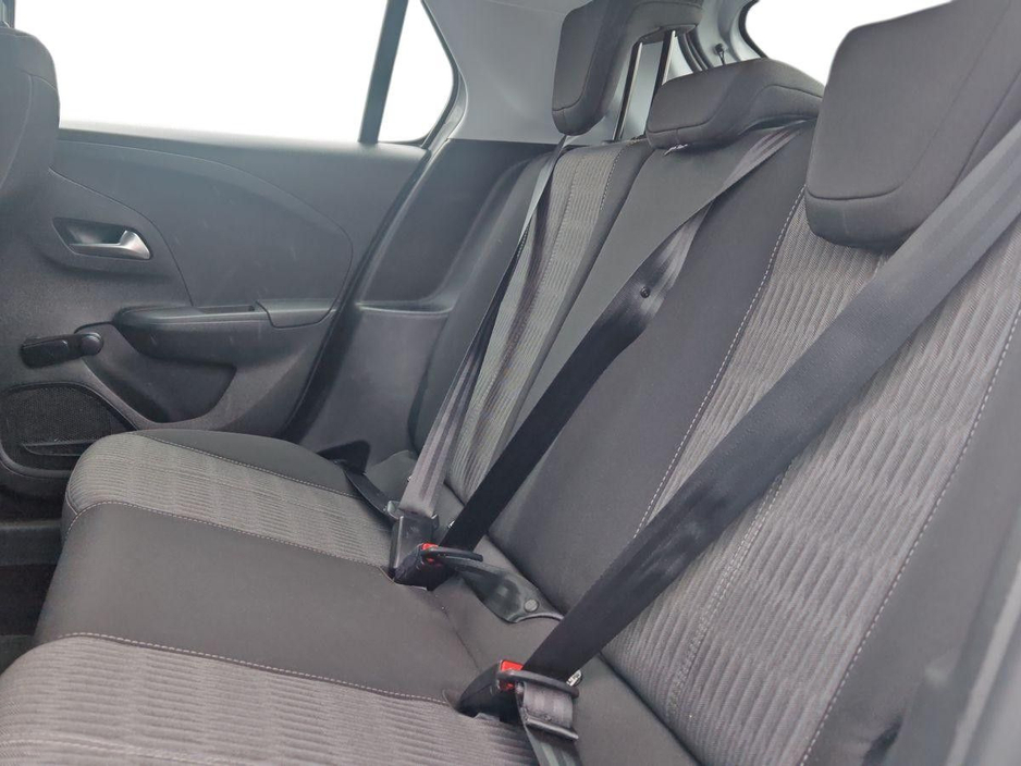 2022 Opel Corsa - image 10