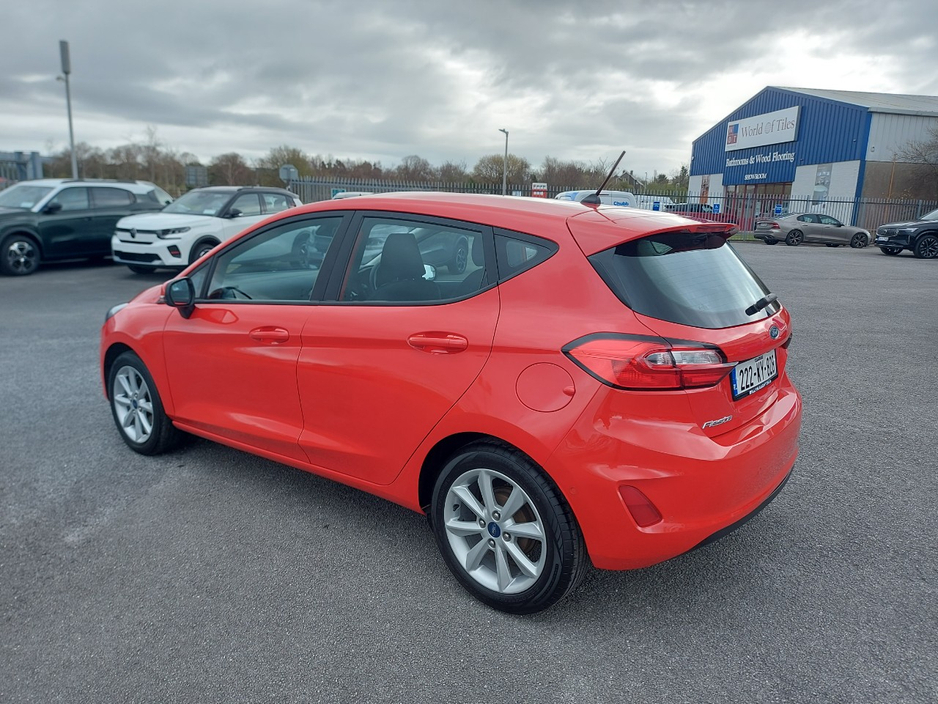 2022 Ford Fiesta - image 9