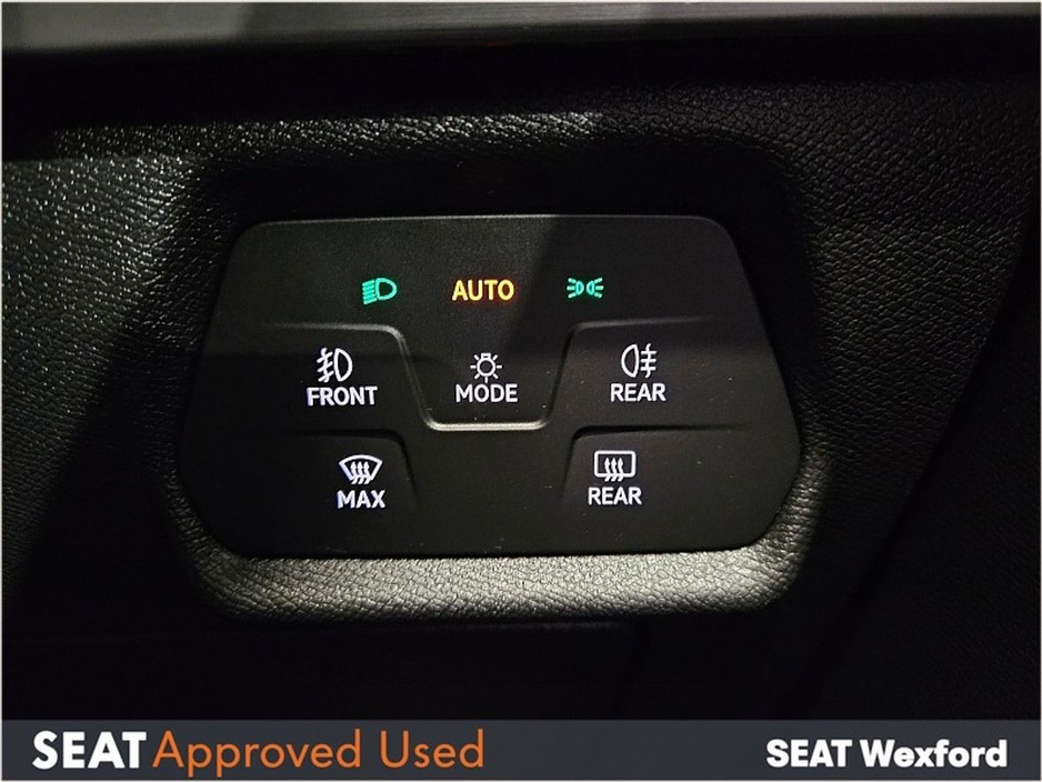 2022 SEAT Leon e-Hybrid 204hp DSG FR €361 Per Month €24,975