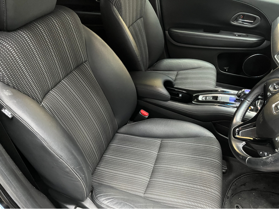 2017 Honda Vezel €17950 2017 HONDA VEZEL HYBRID Z SENSING 1.5 AUTOMATIC / CRUISE CONTROL / REVERSE CAMERA / HEATED SEATS / PADDLE SHIFTERS €17,950