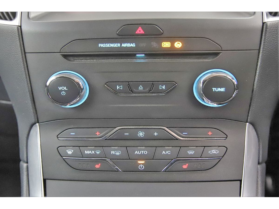 2018 Ford S-Max - image 23