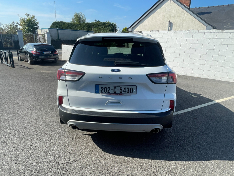 2020 Ford Kuga - image 7