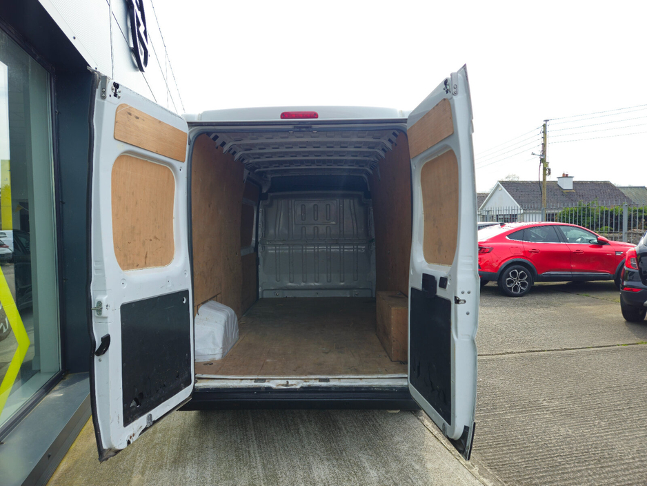 2023 Opel Movano - image 5