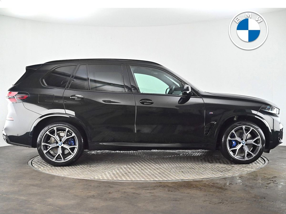 2025 BMW X5 - image 23
