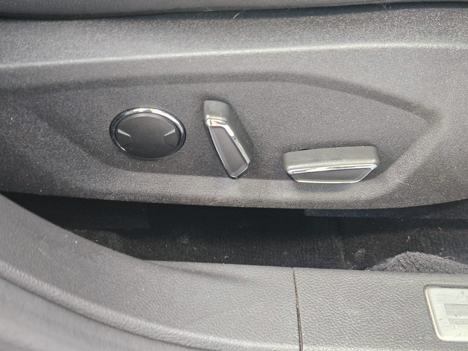 2017 Ford Mondeo - image 12