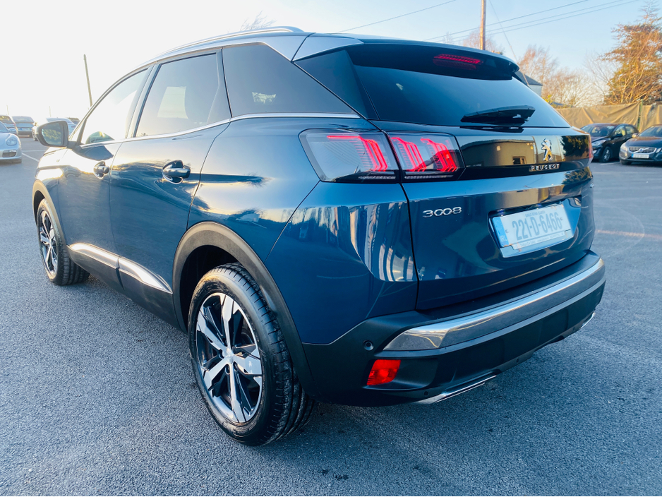 2022 Peugeot 3008 - image 9