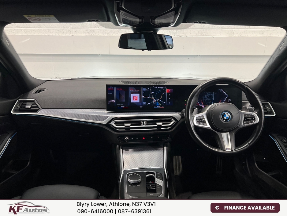 2023 BMW 3 Series - image 23