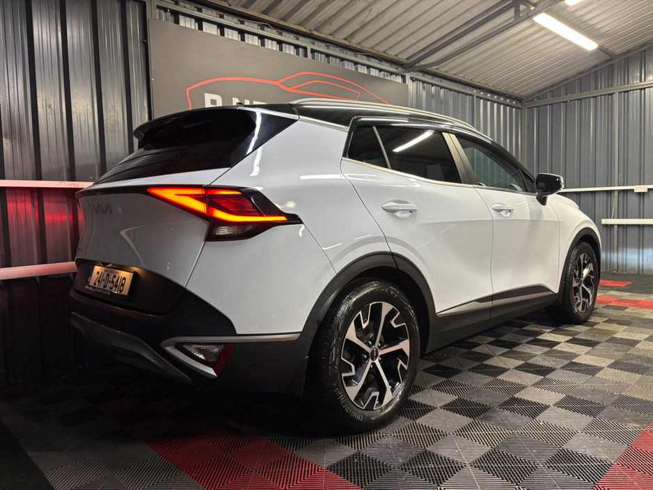 2024 Kia Sportage - image 2