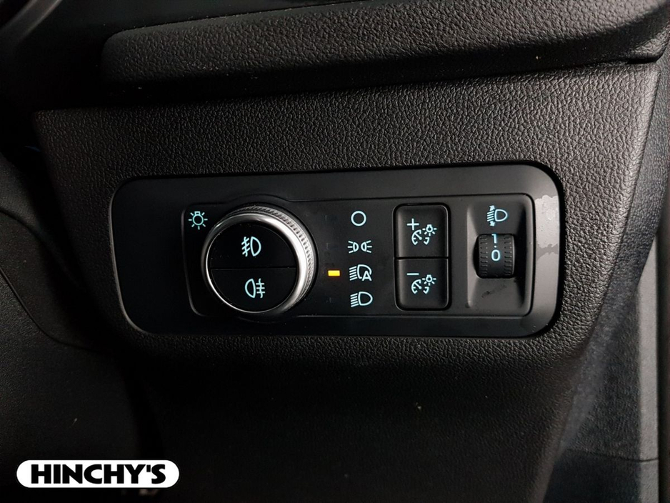 2022 Ford Kuga - image 19