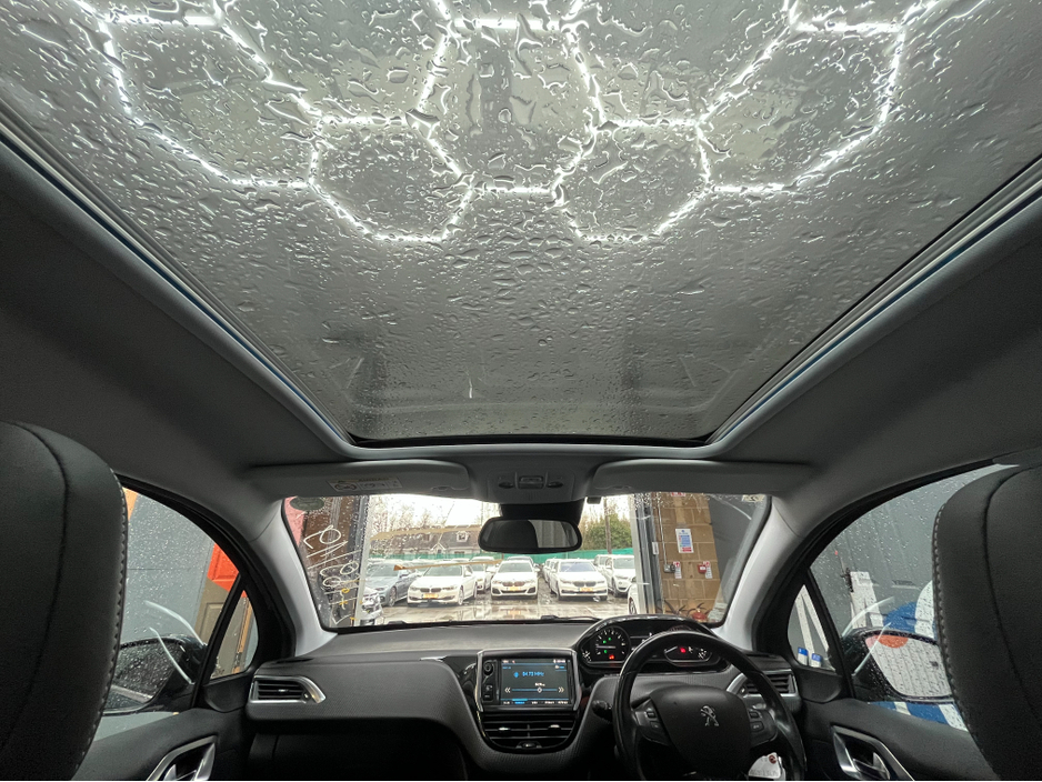 2019 Peugeot 2008 €15950! 2019 PEUGEOT 2008 ALLURE 1.2 AUTOMATIC / REVERSE CAMERA / HEATED SEATS / PANORAMIC SUNROOF €15,950