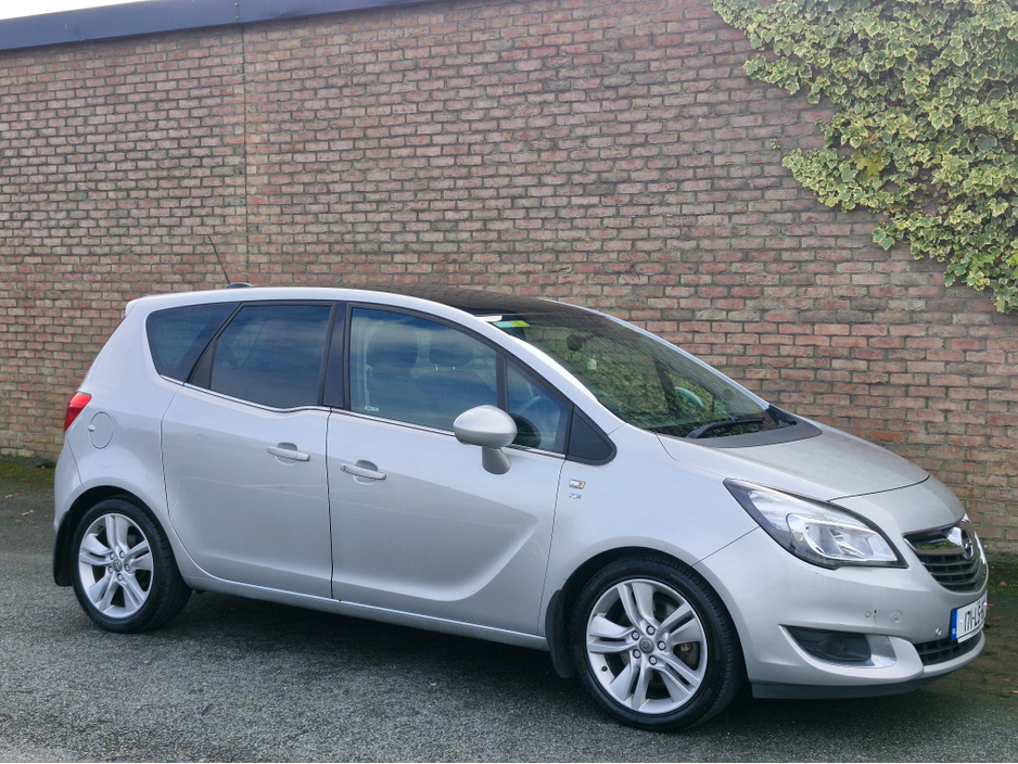 2017 Opel Meriva - image 23