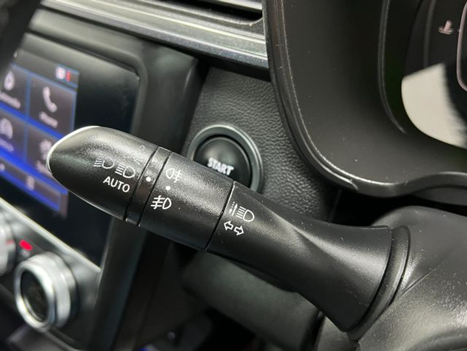 2020 Renault Kadjar - image 36