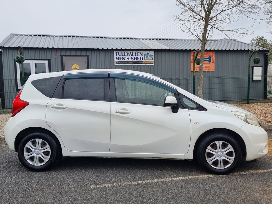 2013 Nissan Note - image 2