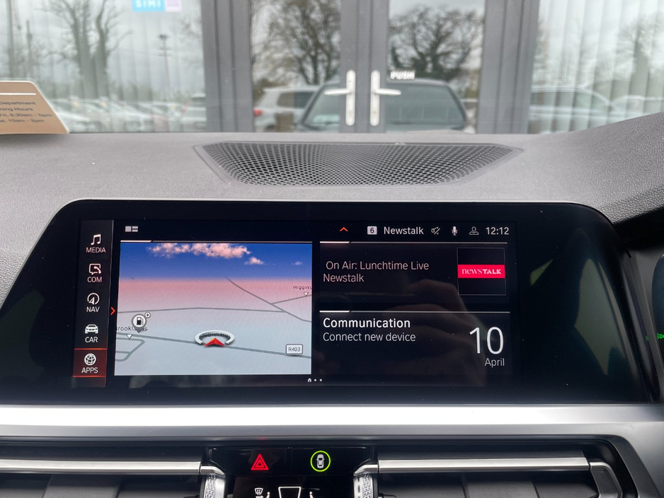 2020 BMW 3 Series - image 14