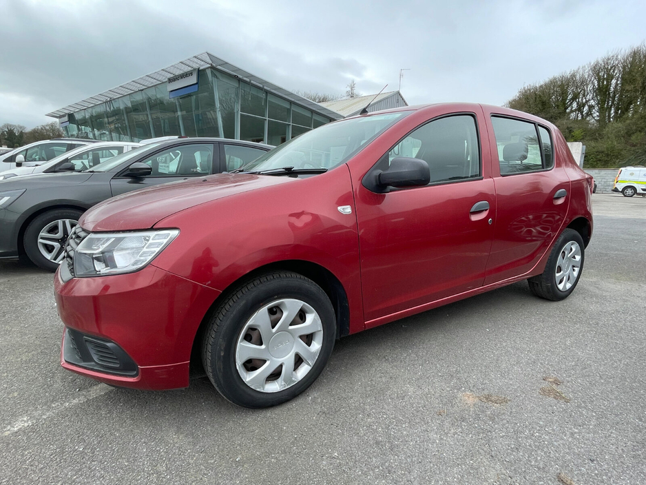 2021 Dacia Sandero - image 2
