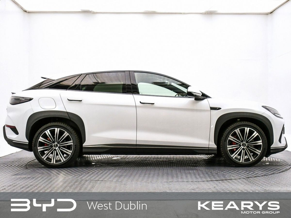 2026 BYD Sealion 7 - image 3