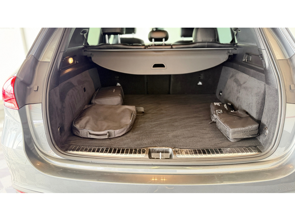 2022 Mercedes-Benz GLE Class - image 7