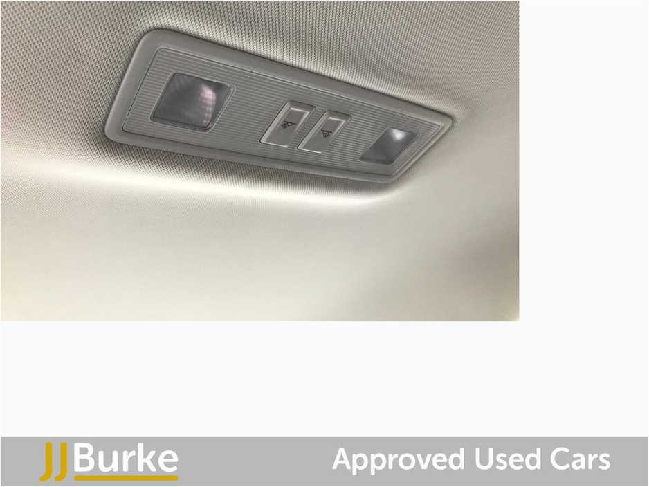 2022 Volkswagen Polo - image 27