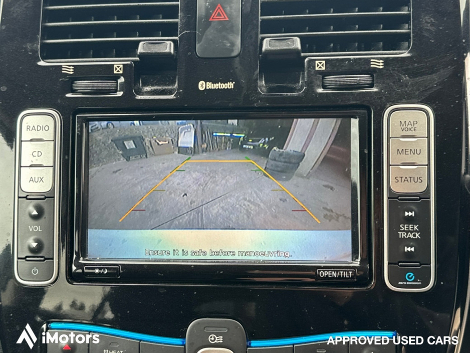 2017 Nissan Leaf Nissan Leaf 30kWh SV | Electric Hatchback | Cold Pack | Auto | White | Letterkenny €7,900