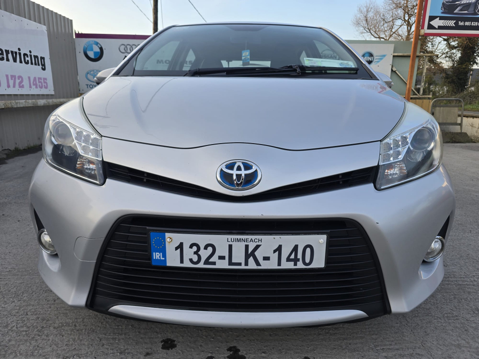 2013 Toyota Yaris - image 7