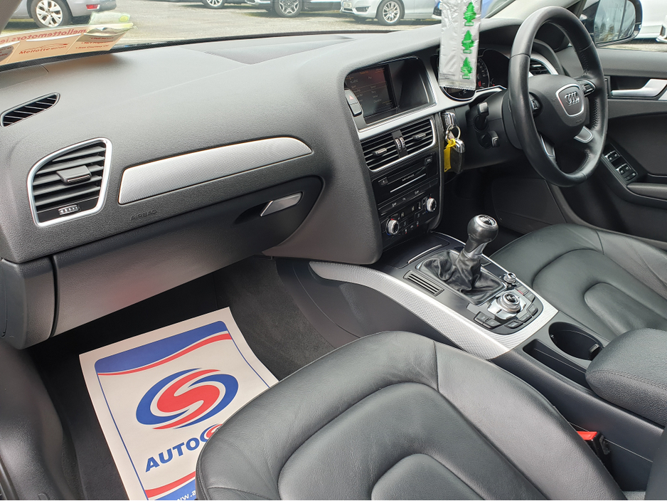 2015 Audi A4 - image 12